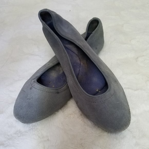 CROCS | Shoes | Crocs Gray Flats | Poshmark